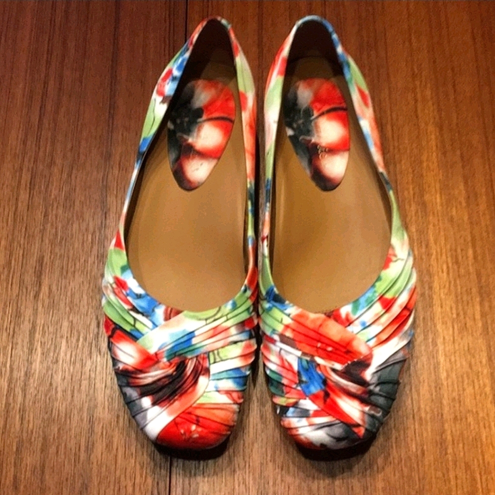 Earthies Colorful Vanya Flats
